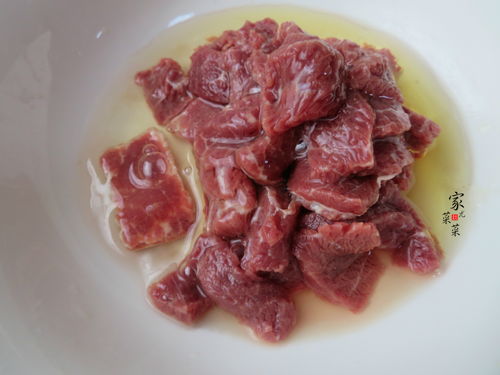 以后不管炒啥肉，別再用淀粉腌制了，牢記3點訣竅，肉片鮮嫩入味